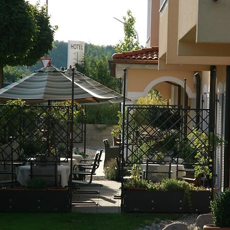 Ampervilla Hotel Фаренцхаузен Экстерьер фото
